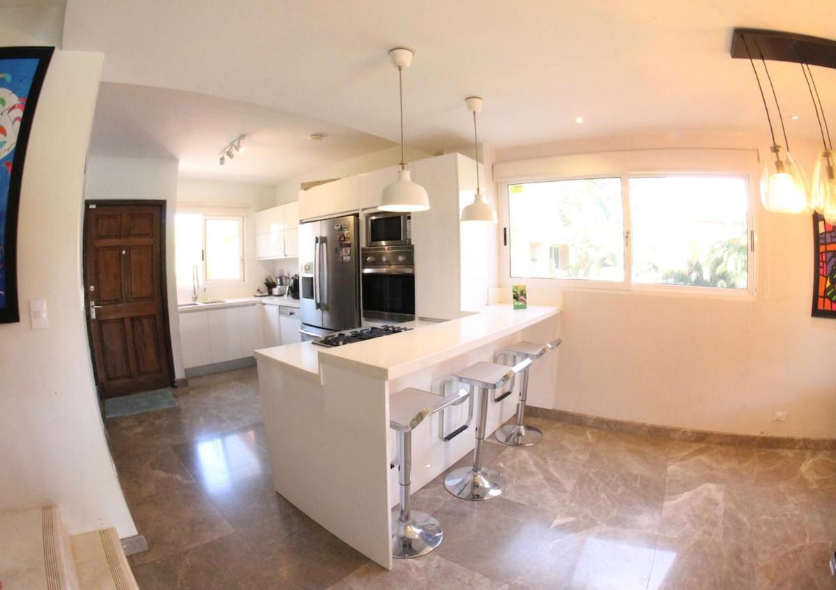 Eagle Beach Luxury House, Walking Distance To The Beach パームビーチ エクステリア 写真