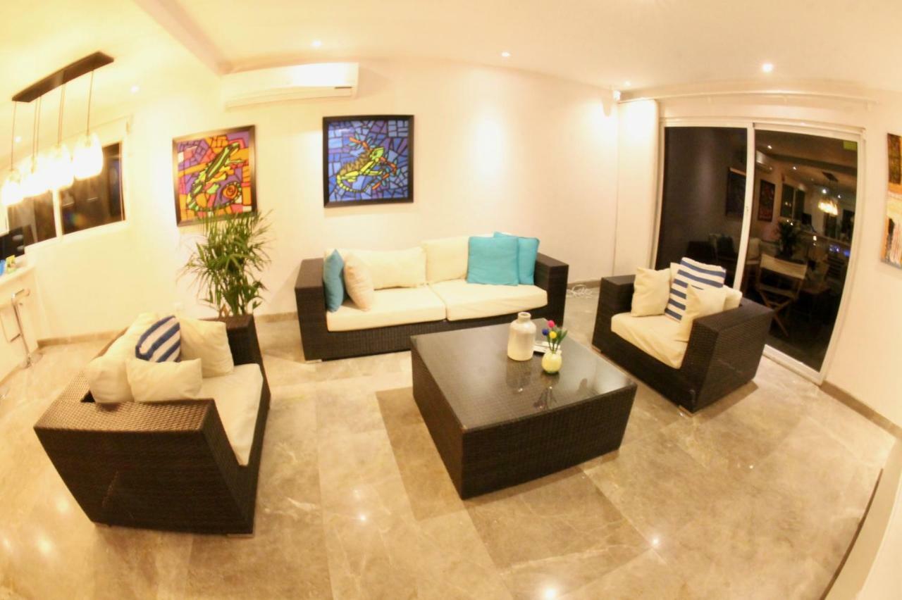 Eagle Beach Luxury House, Walking Distance To The Beach パームビーチ エクステリア 写真